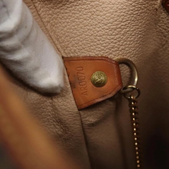 LOUIS VUITTON Monogram Bucket GM Shoulder Bag - Picture 12 of 15